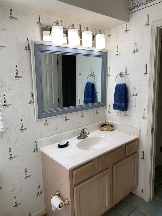 Pets Ok Rest A Shored A Secure And Comfortable Home Flat Screen T Vs In All Rooms Fully Stocked With Plenty Of Amenities Private Inground Pool Gas Fireplace Rents Sat To Sat Full Weeks Only Nags Head Exterior photo